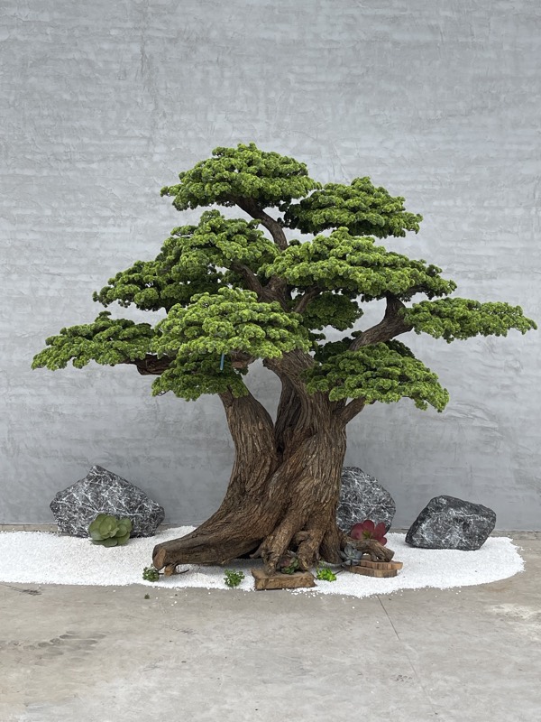 Artificial olive tree